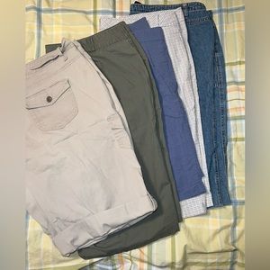 Bundle of 5 Bermuda style shorts size 20 VEUC